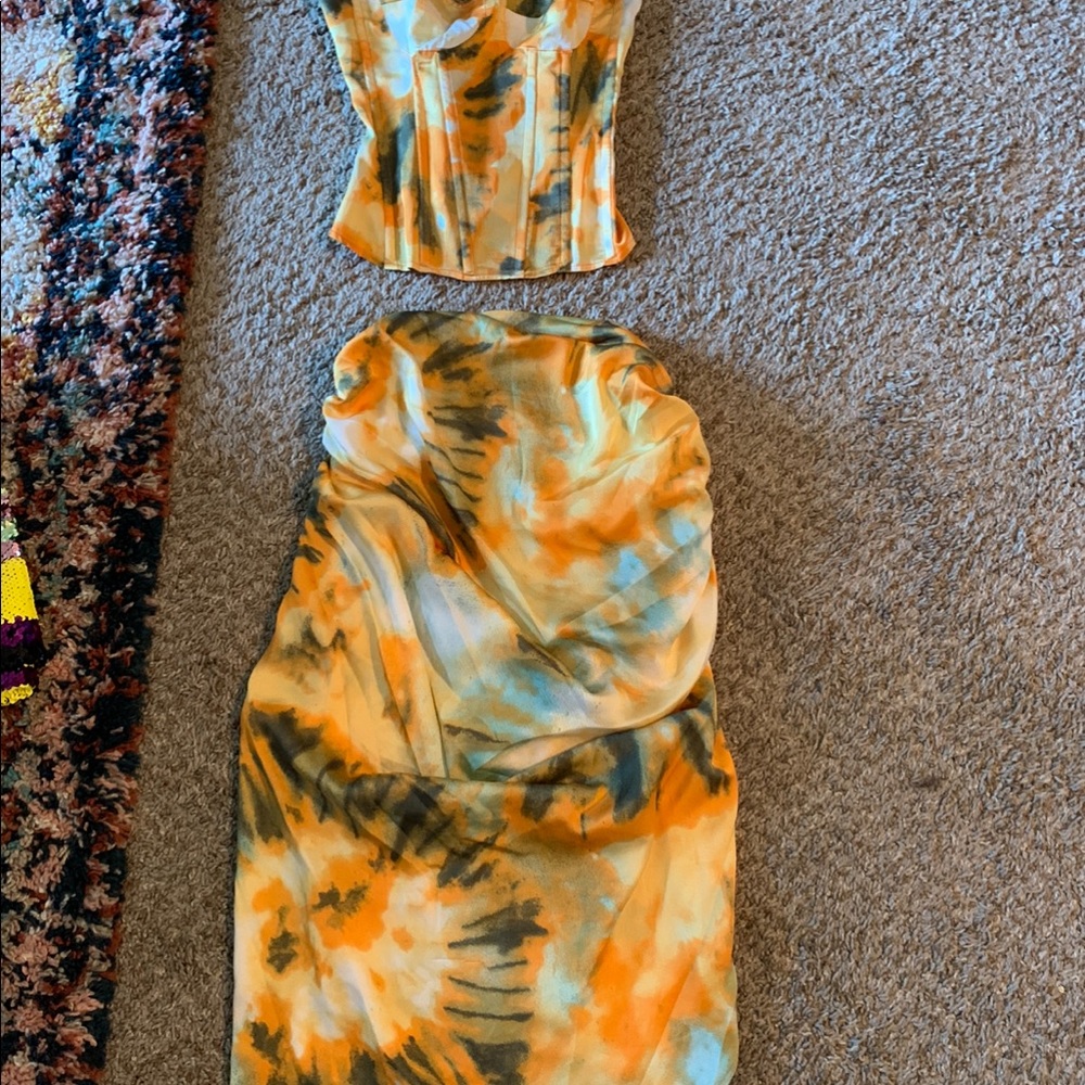 Pretty Little Thing 2 piece set